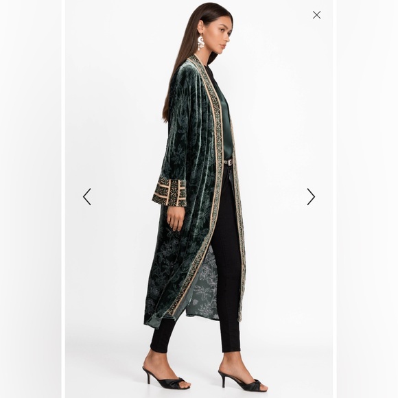 Johnny Was Natalia Velvet Kimono Size S NWT - Picture 2 of 9